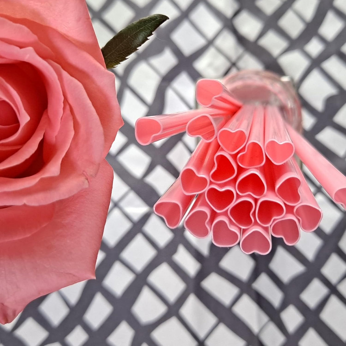 Cute Heart Shaped Pink Straws Disposable Plastic 100 Count