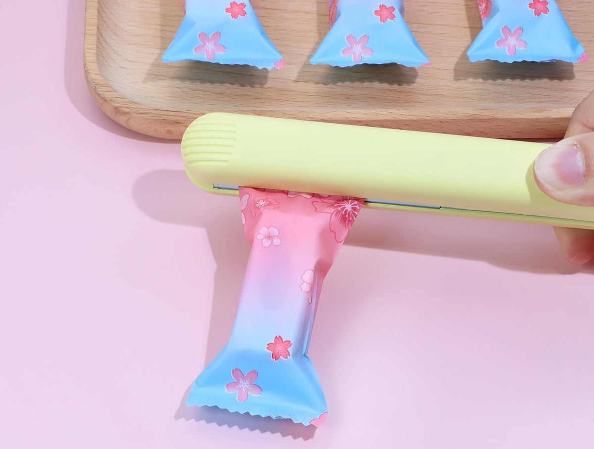 Nougats Candy Bags 400Pcs Clear Plastic Caramels Gift Candy Wrappers Packing Bags Pouch for Christmas Theme Party Candies Making (Pink & Blue Cherry Blossom)