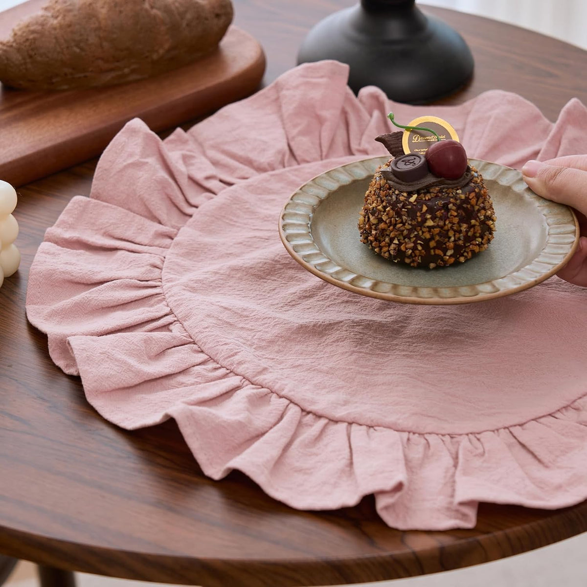 15 Inch Boho Pink Cotton Placemats Set of 4, Round Ruffles Place Mats Washable Table Mats for Kitchen Dining Party Table Decor (Pink,Diameter 15")