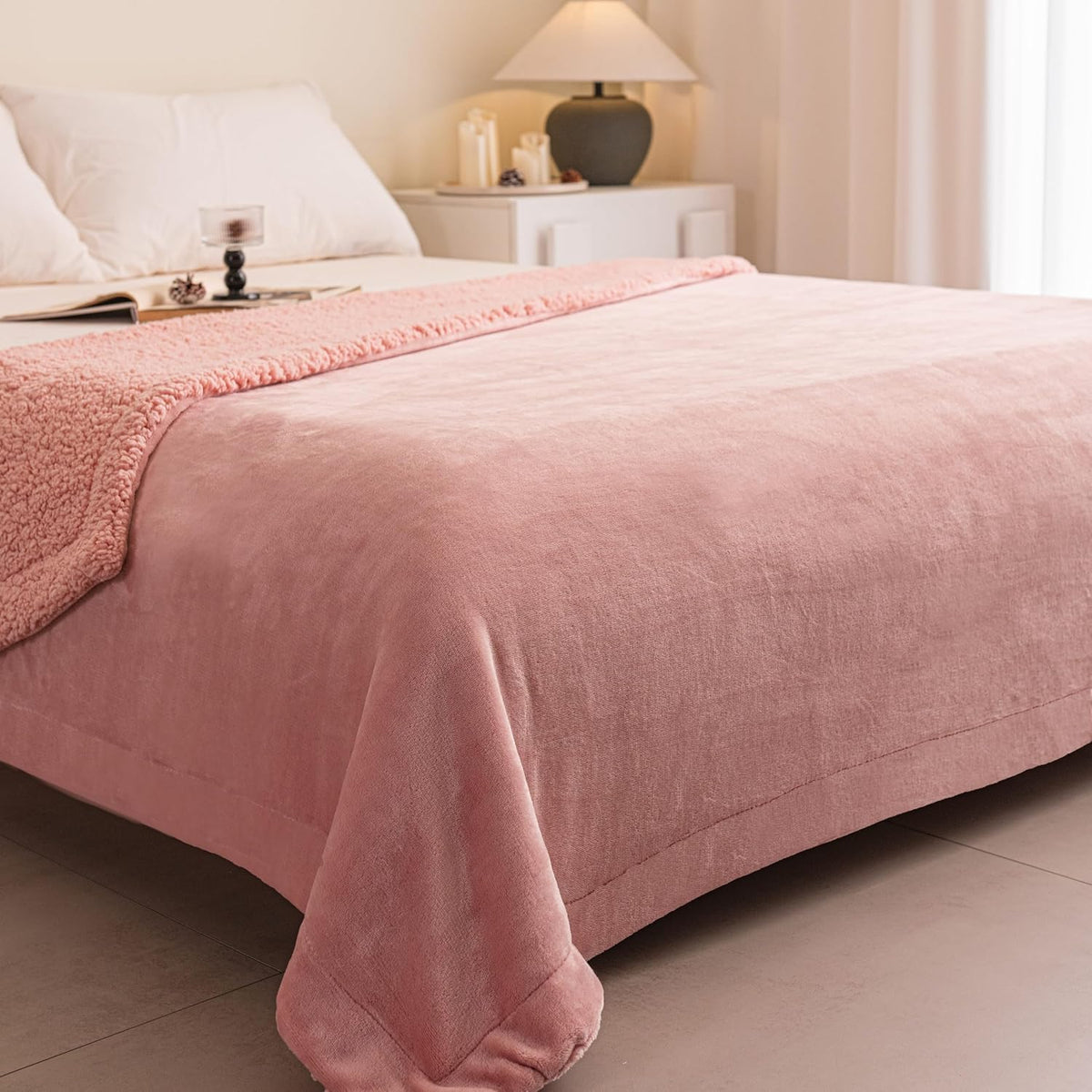 Sherpa Throw Blanket for Couch Sofa, Super Soft Cozy Fuzzy Plush Fleece Reversible Thick Warm Blanket for Winter, Bed, Pink Solid 50 * 60 Inch