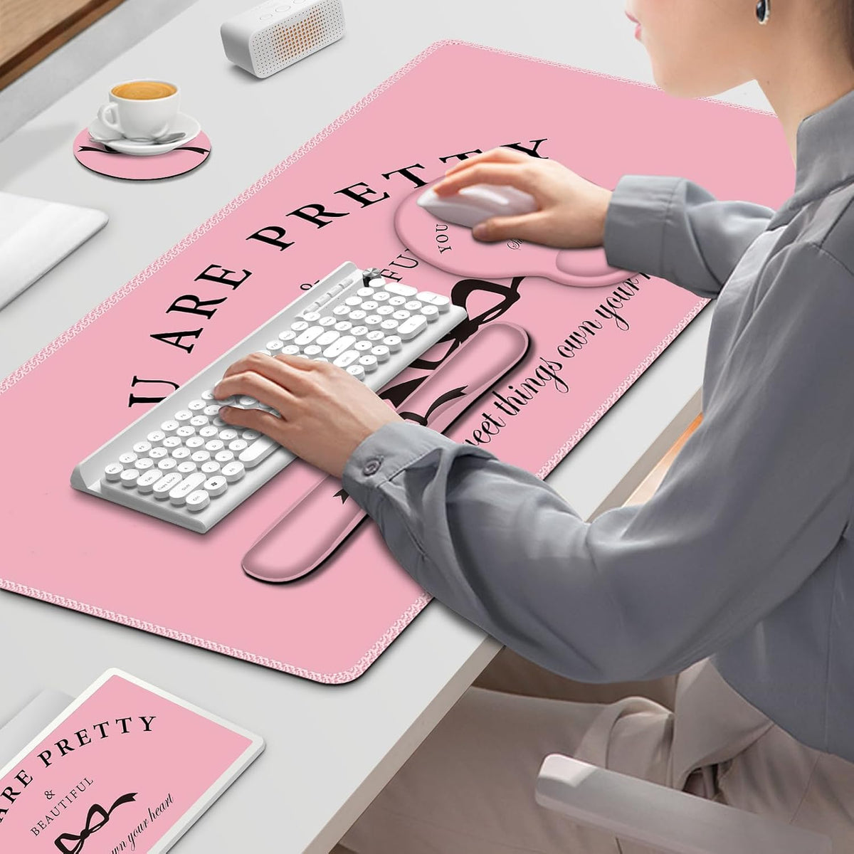 Gaming Mouse Pad, Large Desk Mat, 4in1 XXL Mousepad Cute Desk Pad Protector