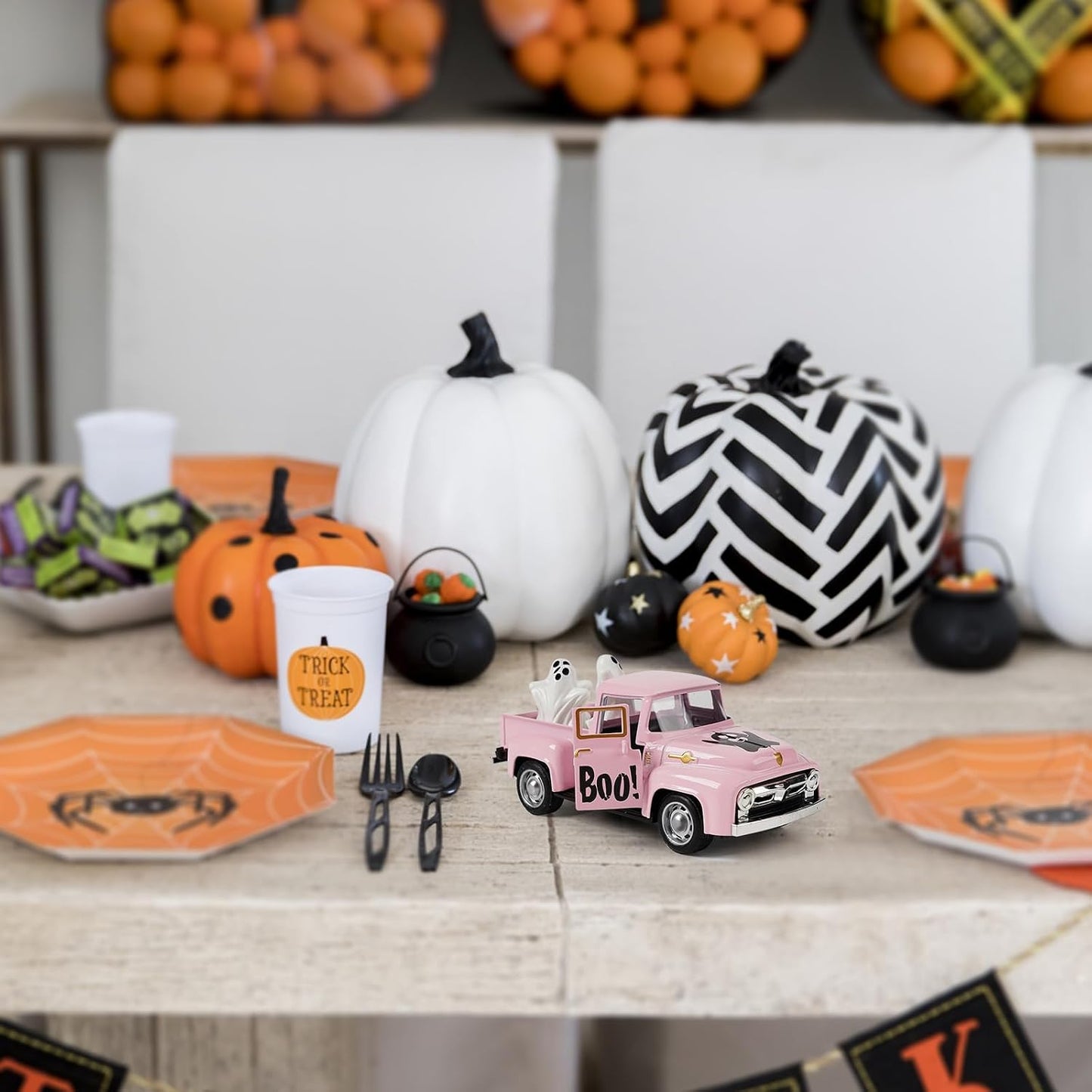 Pink Halloween Truck Decor, Ghost Pickup for Farmhouse Tabletop Decor