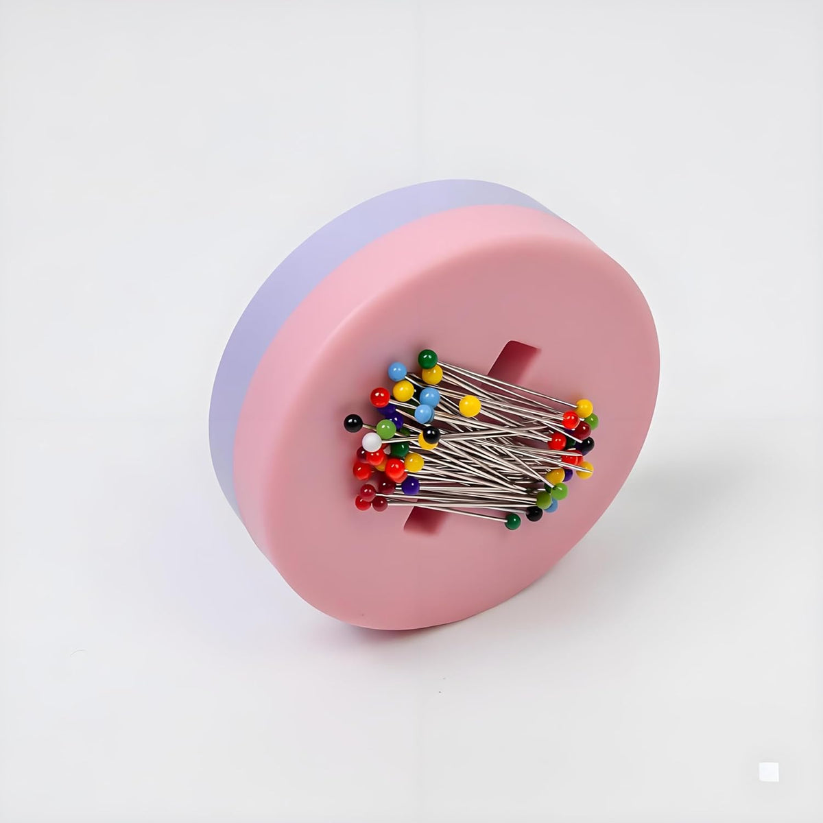 Thread Cutter Thread Cutting Tools Quilting Supplies for Sewing Seam Magnetic Pins Holder-Pink(The Blade is not Removable)