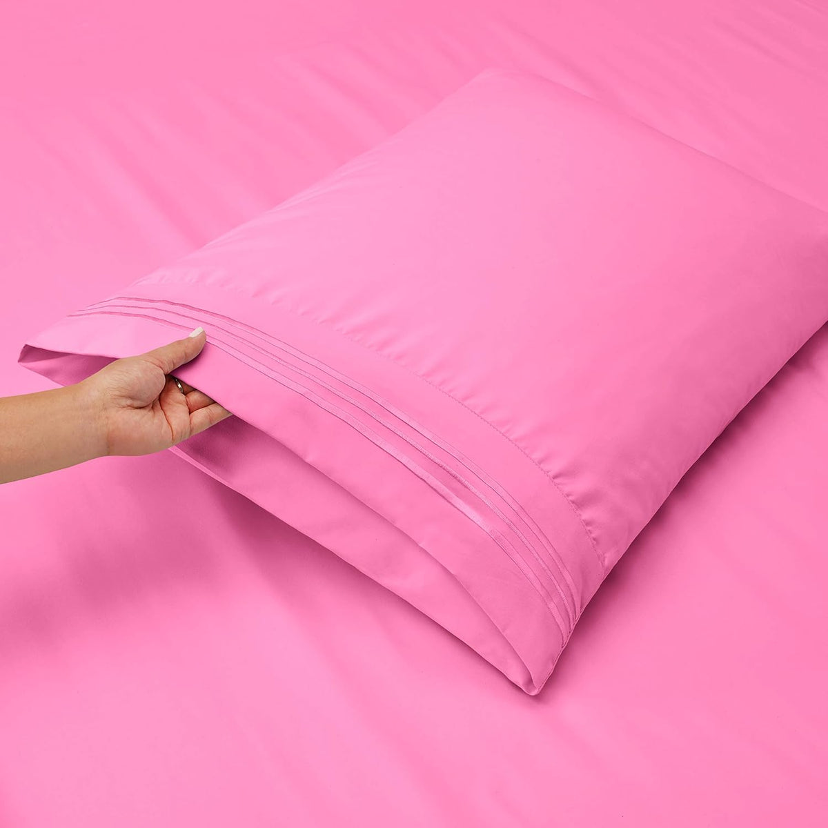 Queen Size Sheets - 4 Piece Bed Sheet Set, Hotel Luxury Double Brushed Bed Sheets - Extra Soft Bedding Sheets & Pillowcases, Queen, Light Pink
