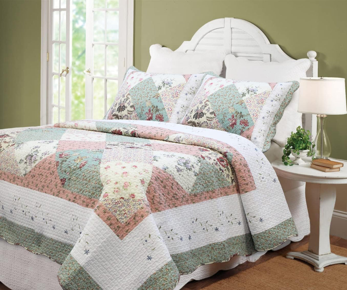 Floral Real Patchwork Green Peach Scalloped Edge Country 100% Cotton Quilt Bedding Set, Reversible Coverlet Bedspread (Celia, Queen - 3 piece)