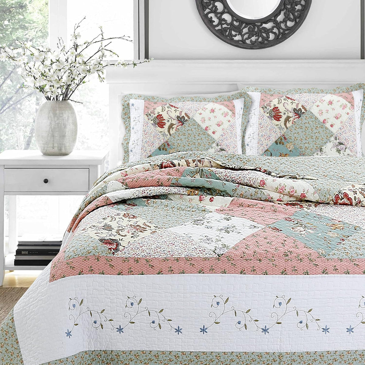 Floral Real Patchwork Green Peach Scalloped Edge Country 100% Cotton Quilt Bedding Set, Reversible Coverlet Bedspread (Celia, Queen - 3 piece)