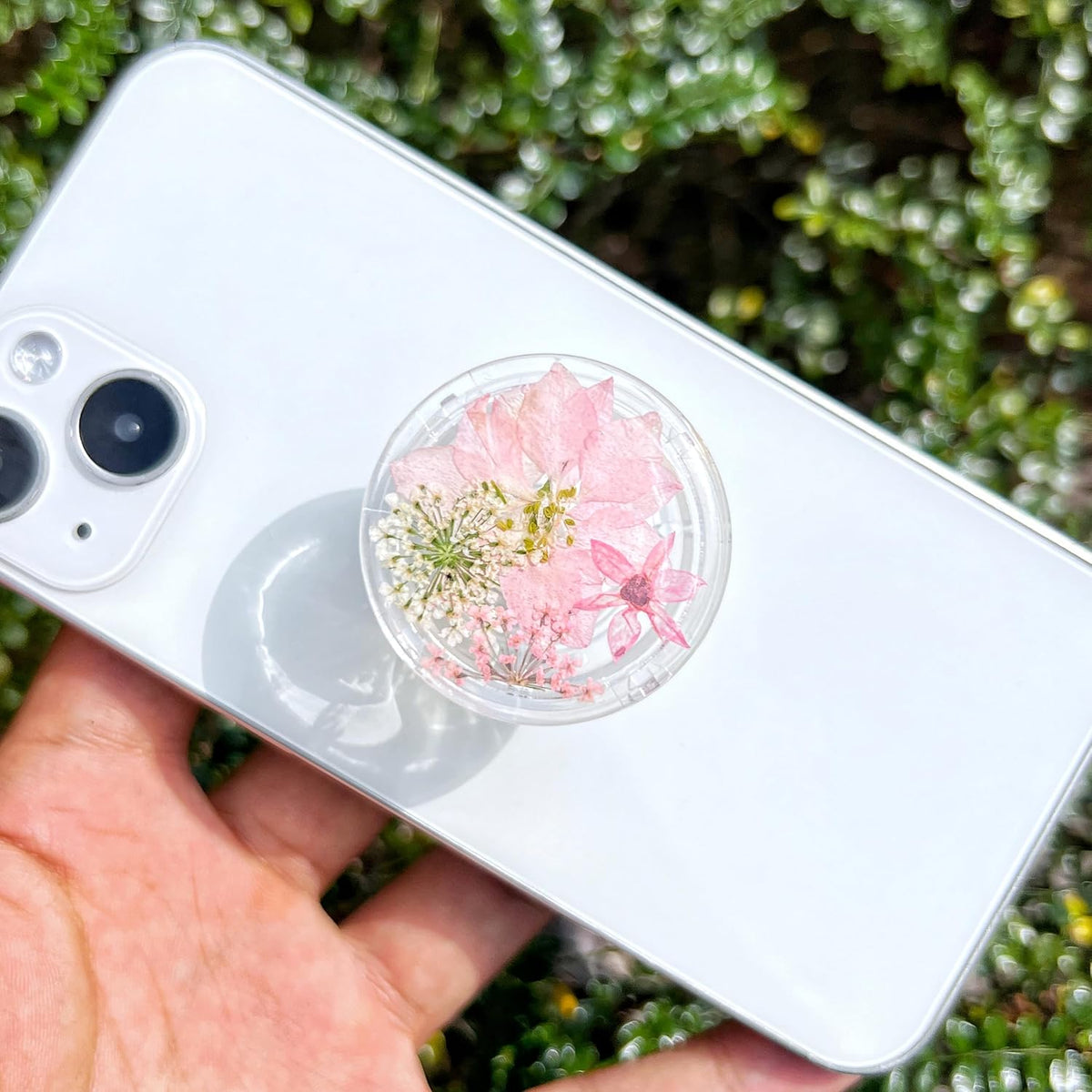 Petite Pressed Pink Flowers Phone Grip,Handmade Dried Flowers Clear Phone Stand, Expanding Cell Phone Charms Accessory, Interchangeable Kickstand, Collapsible Handle Grip Holder for Kindle