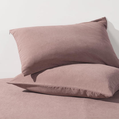 Pillowcases with Zipper Queen Size - Zippered Microfiber Pillow Cases for Hair and Skin 2 Pack, Soft Breathable Brushed Pillow Covers Set of 2, 20 X 30 Inches, Pink