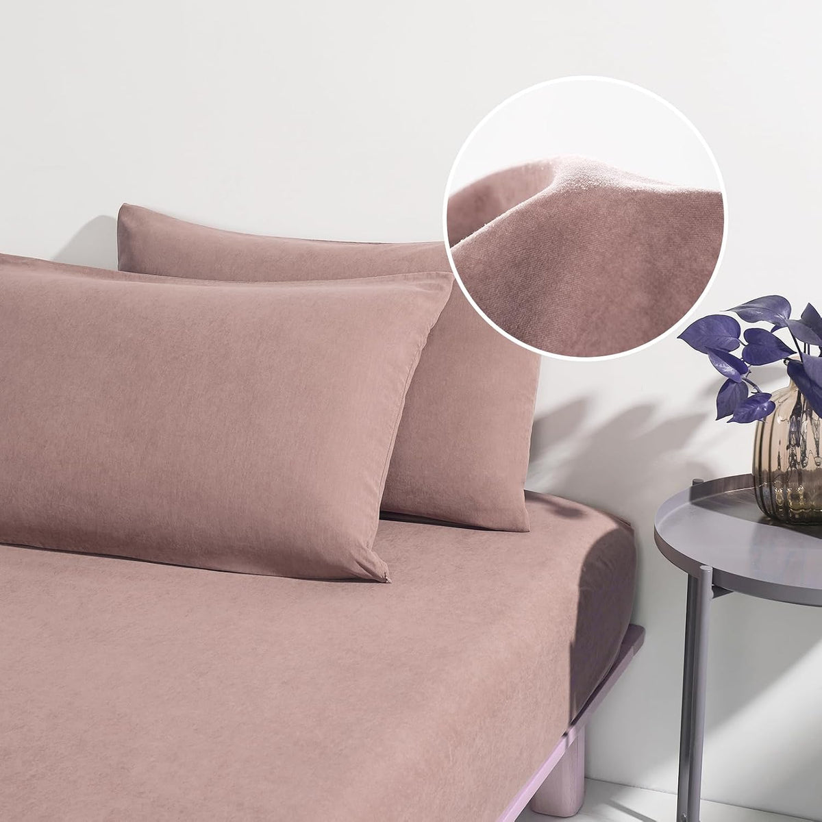 Pillowcases with Zipper Queen Size - Zippered Microfiber Pillow Cases for Hair and Skin 2 Pack, Soft Breathable Brushed Pillow Covers Set of 2, 20 X 30 Inches, Pink