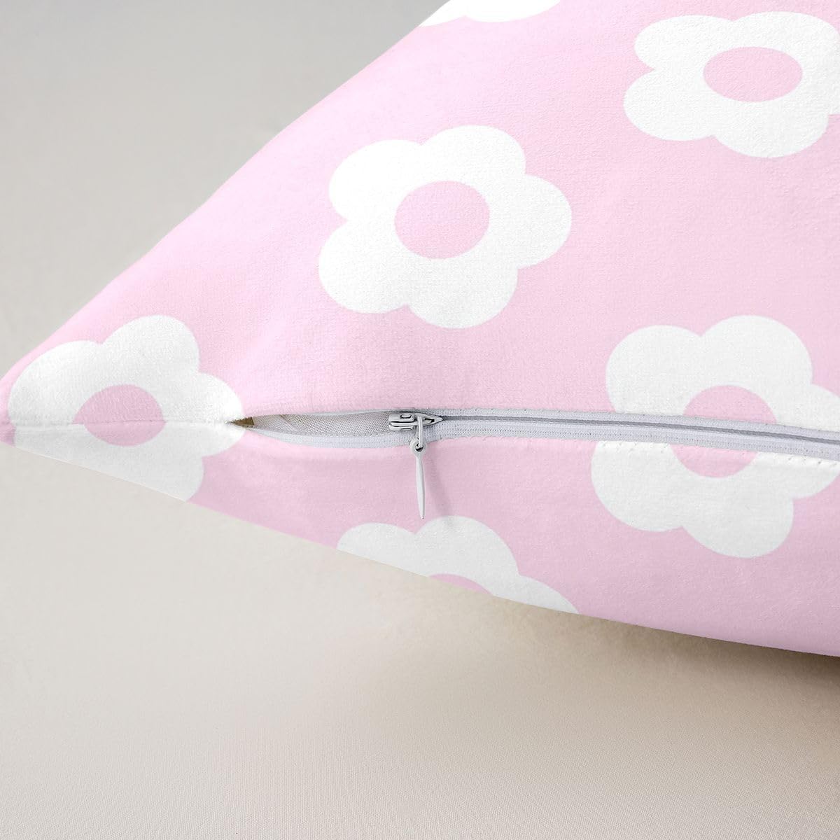 Light Pink Floral Throw Pillow Covers 1 Pcs Princess Flower Cushion Case Romantic Plants Pattern Decor Pillowcase Indoor Outdoor Super Soft 22 x 22-Inch
