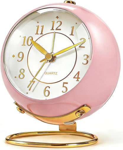 Analog Alarm Clock, Small Retro Desk Clock with Night Light, Backlight Cute Simple Design, Silent Non-Ticking, Battery Powered, for Bedroom,Travel,Kitchen,Bedside Desktop Decor
