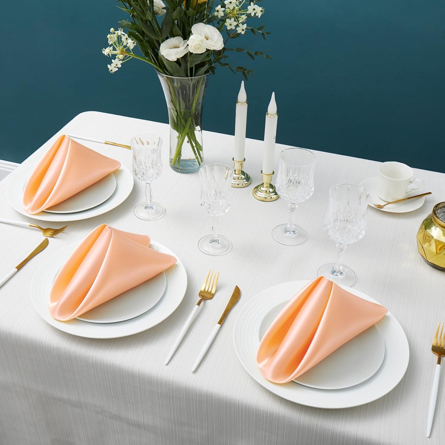 16 Pack Square Satin Dinner Napkins, 17x17 Inches Silky Soft Smooth Table Cloth Napkins for Restaurant Weddings Banquet Party Decoration, Peach