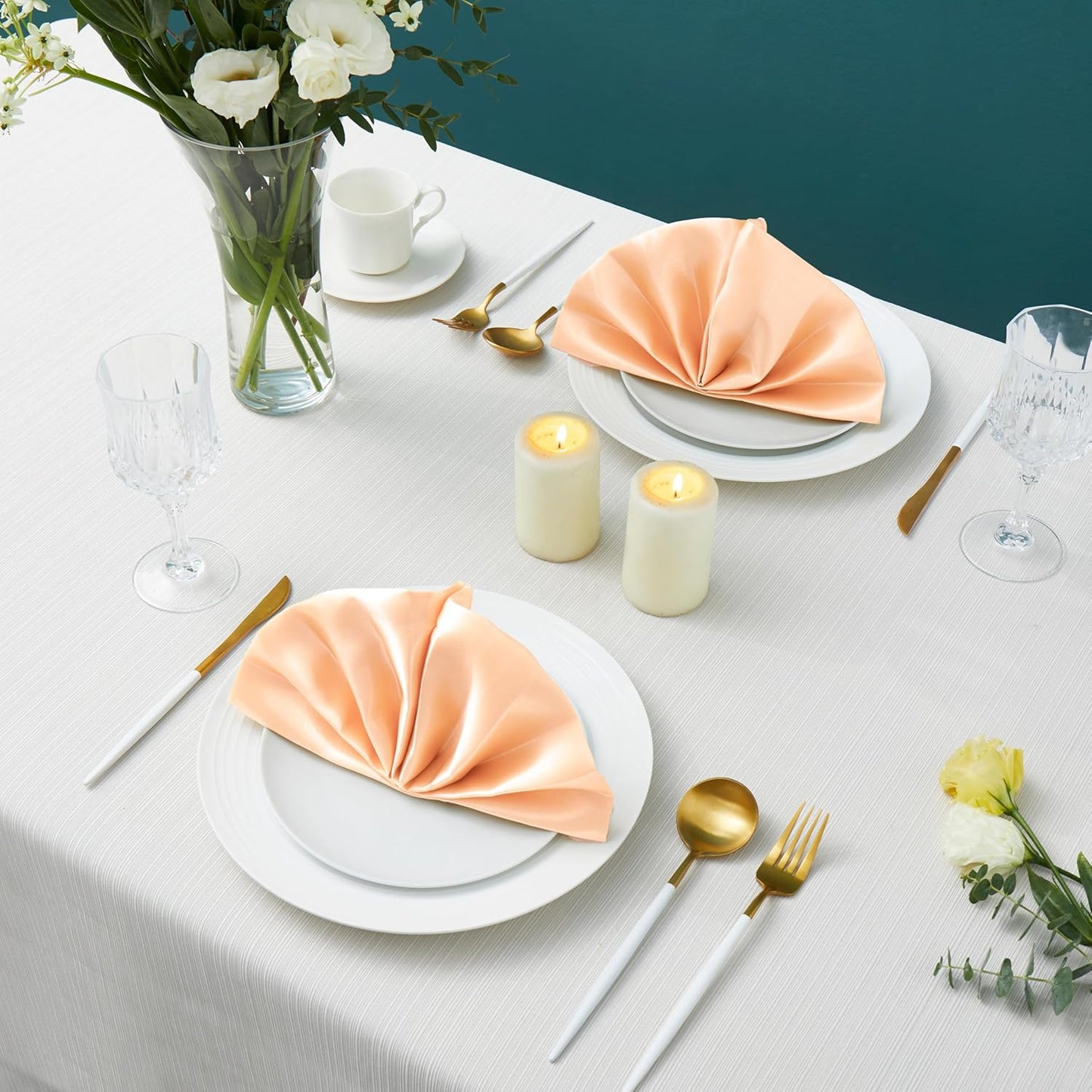 16 Pack Square Satin Dinner Napkins, 17x17 Inches Silky Soft Smooth Table Cloth Napkins for Restaurant Weddings Banquet Party Decoration, Peach