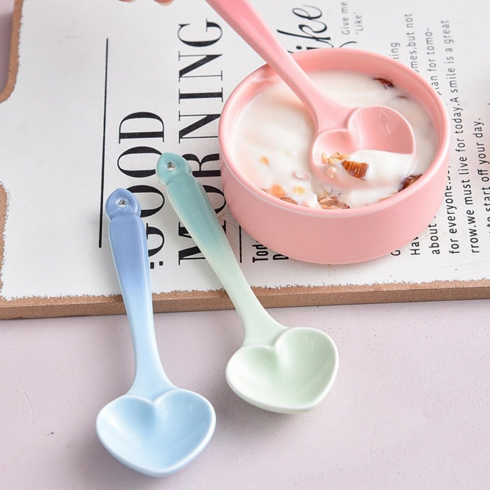 (3 Pieces) Color Glaze Gradient Ceramic Spoon Household 5.5-inch Small Cute Heart-shaped Dessert Coffee Soup (Pink)