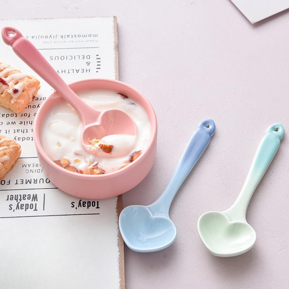 (3 Pieces) Color Glaze Gradient Ceramic Spoon Household 5.5-inch Small Cute Heart-shaped Dessert Coffee Soup (Pink)