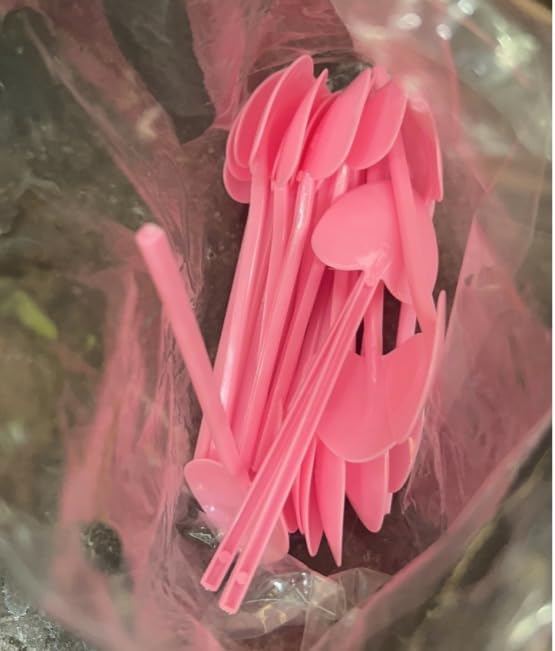 100Pcs Disposable Ice Cream Spoons Bulk Cute Pink Heart Shape Dessert Spoons Cake Pudding Plastic Silverware Party Tableware