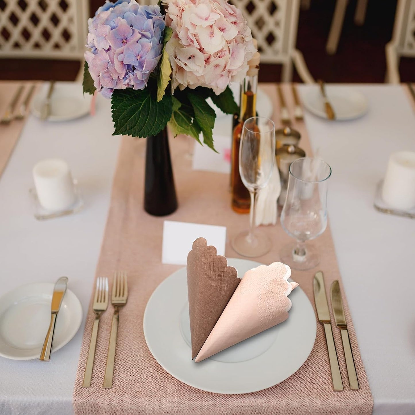 Zhanmai 100 Pack Cocktail Napkins Scalloped Napkins Beverage Gradient Color Paper tissue with Scalloped Edges Thick Disposable Luncheon tissue for Party Supplies(5 x 5 Inch,Pink Brown)