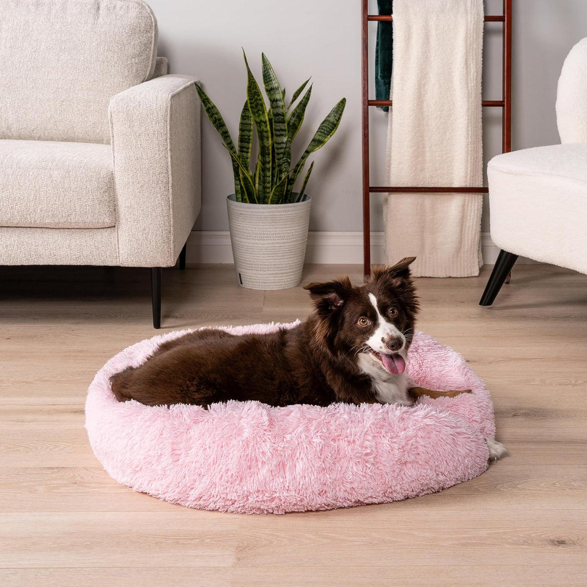 Calming Donut Dog Bed, Washable Faux Fur, 30 Inch Medium, Pink