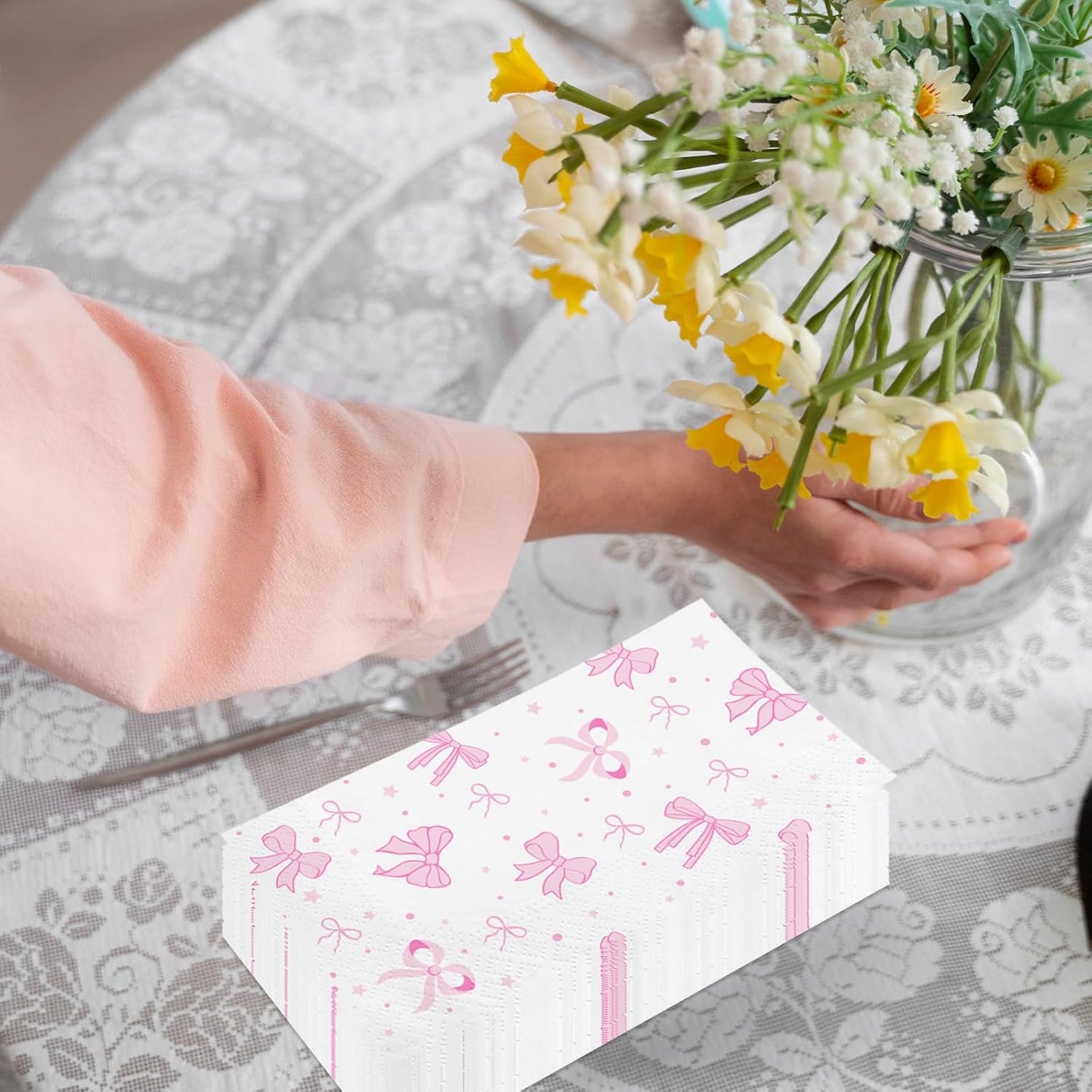 100PCS Pink Bow Napkins,Disposable Folded Paper Towel Bow Party Supplies for Birthday，Pink Napkins for Girls Coquette Birthday Baby Shower Party