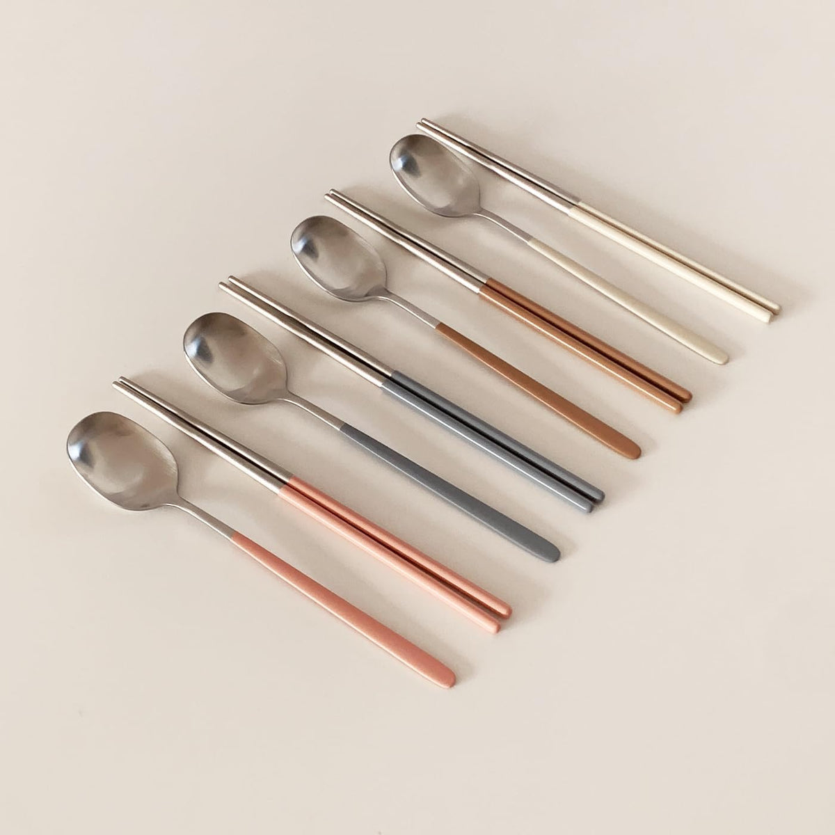 304 Stainless Steel durable Lightweight Korean-style Beautiful Cutlery Spoon and Chopsticks Set Scratch Resistant 2Pieces (Peach Pink+Peach Pink)