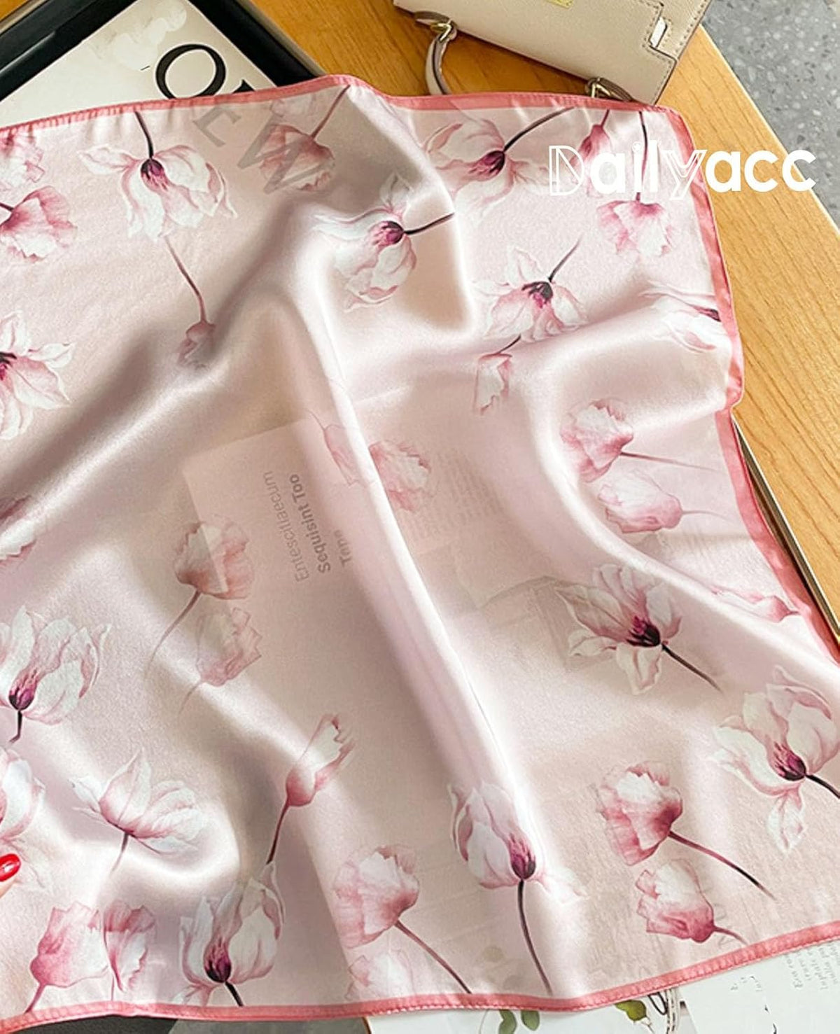 Hair Bandanas Scarf For Women Lightweight Fashion Neck Silk Satin Head Scarves For Sleeping Handbags Scarf