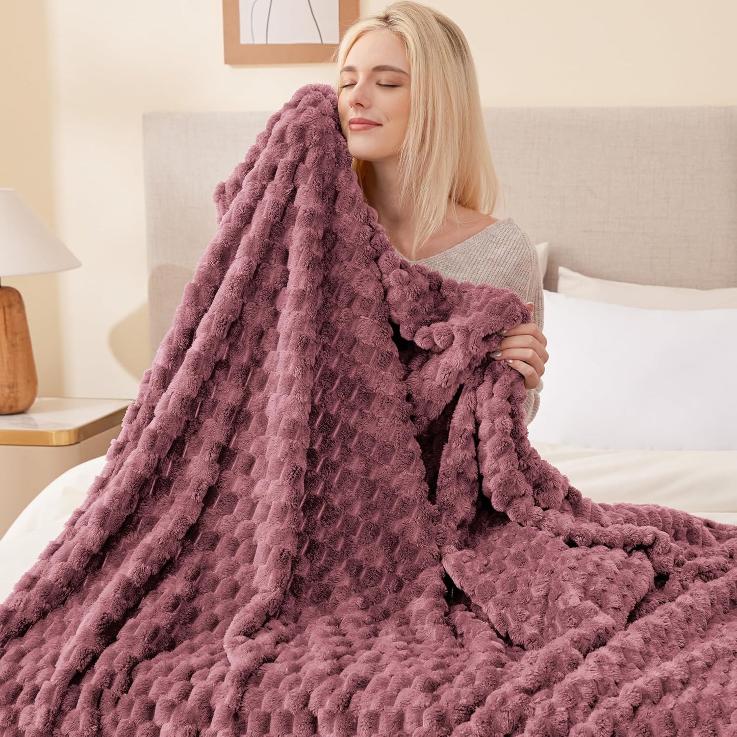 EXQ Home Gentle Soft Fleece Throw Blanket – Cozy Lightweight 3D Imitation Turtle Shell Jacquard Blanket for Couch Bed – All-Season Warm Fuzzy Flannel Blanket for Women Mom Her Gift(60"x80",Dusty Pink)