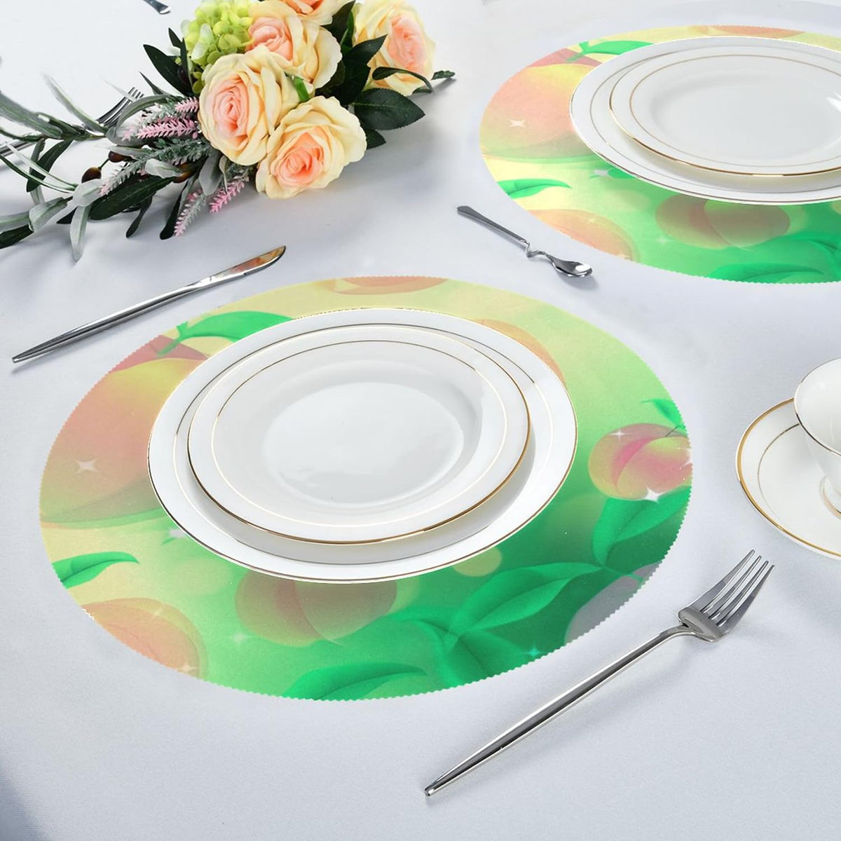 Round Placemats Set of 4 Gradient Transparent Peach Washable Non-Slip Heat Resistant Place Mats, 15.4” Dining Table Place Mats for Kitchen Holiday Party Decoration