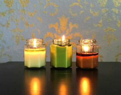 Hex Scented Candle (Georgia Peach Cobbler) - Aromatherapy, 5.5 oz, 25-35 Hours Average Burn Time